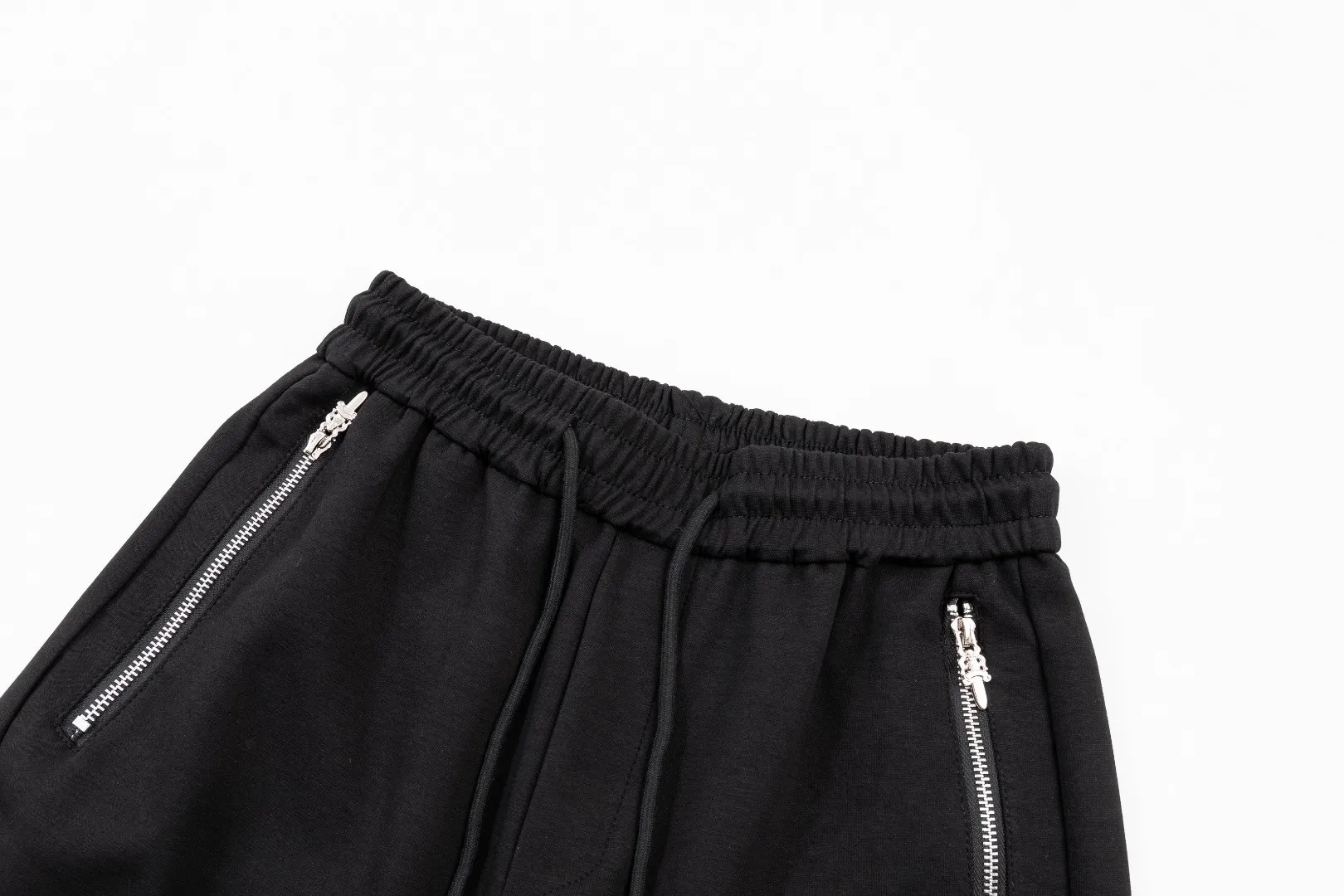 SSNew Arrival Same Style👫logo ， Same Style ， ！ * ， logo ！ ， ， ！ ， 、 、 ， ！ Breathable 。Versatile ， ， V ， ， Same Style！ Size：M-3XL